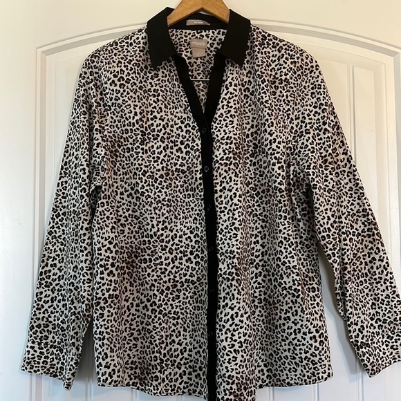 Chicos No-Iron Leopard-Print Caroline Shirt Size Chicos size 2 ,Large or 12 - Picture 1 of 6